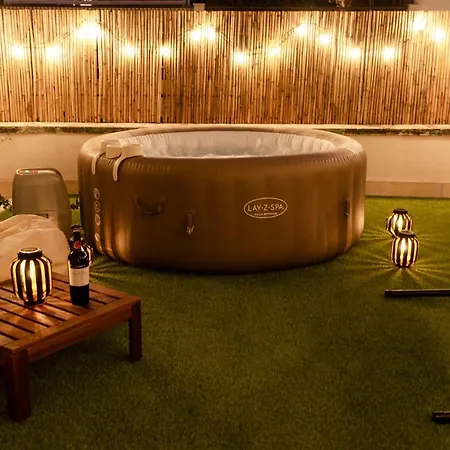 Apulialux Penthouse & Garden Con Spa In Centro Apartment Bari